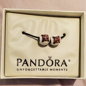 Pandora figgy pudding 2 charms holiday